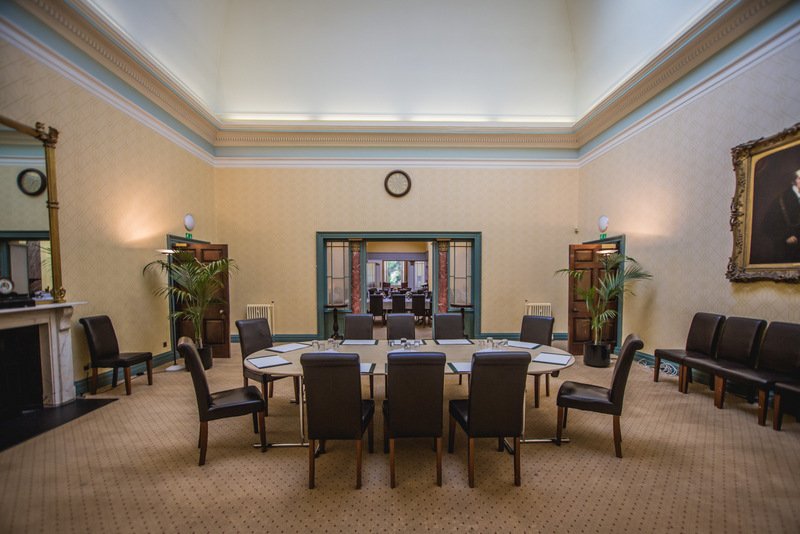 CliftonClub's tweet photo. Need a #Boardroom in #Bristol for an important #meeting? #traditional #elegance https://t.co/auuYLOPDaY