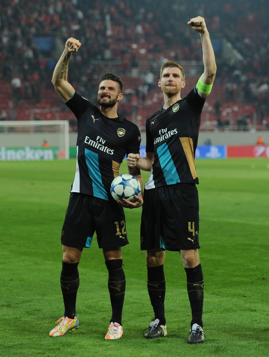 Arsenal's tweet photo. We want your views on #OLYvAFC. Tweet your match reports using #MyArsenalReport and we'll RT a selection https://t.co/uCzwKZ92mT
