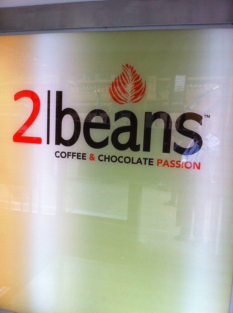 geoff_deweaver's tweet photo. Another #Manhattan fav stop #2Beans Love the coffee, chocolate #passion Wifi is awesome too! #NYC https://t.co/HqwFvNztY3