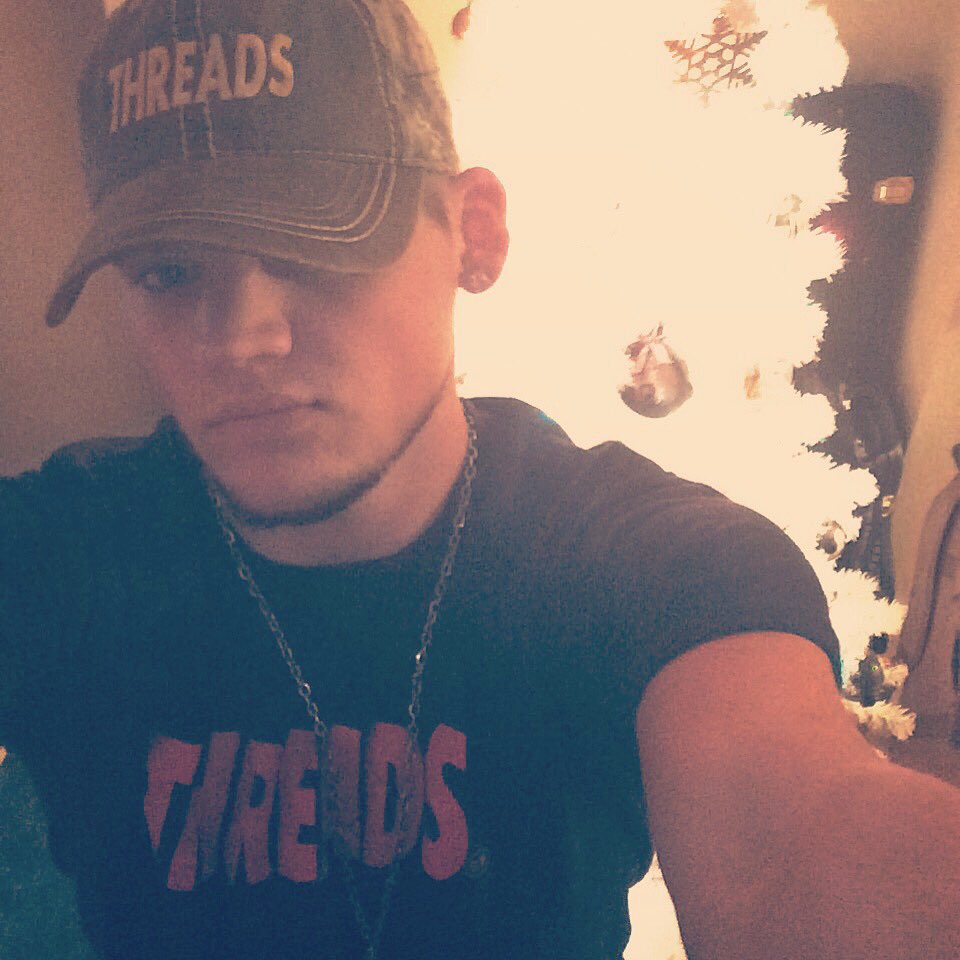 AlanCarlCountry's tweet photo. #sfthreads go check them out 🤘🏼 #Nashville #california #clothingline #countrymusic #countryartist https://t.co/MODy1XEh5M