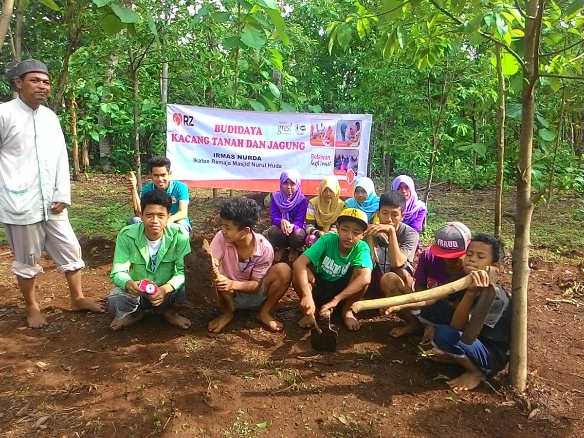 hasun009's tweet photo. @rumahzakat
@Rel_Inspirasi
@RZ_Solo

"Budidaya kacang tanah dan jagung"
Remaja masjid
ICD Sokosari Kab Karanganyar https://t.co/JZRdheVFbP