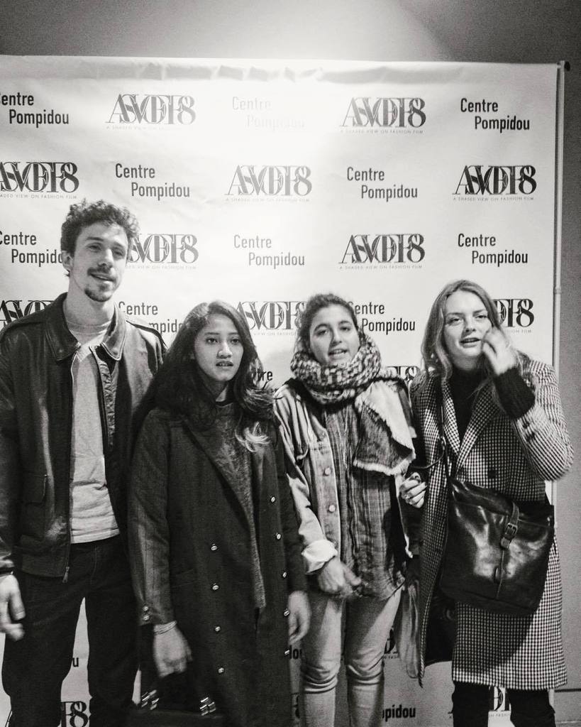 ParisInstagram's tweet photo. Equipe de choc #asvoff #asvoff8 #centrepompidou #winner #prize #team #fashionfilm #festiva… https://t.co/ZDl710ArjC https://t.co/TZ2DTCKLQw