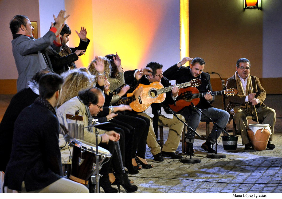 CadizTurismo's tweet photo. Enhorabuena!! La Zambomba de #Jerez y #Arcos, Bien de Interés Cultural https://t.co/D719Shw8yb https://t.co/dOrQbfw8hC