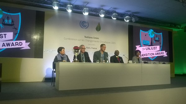 We ask @TheAllianceRN @Groupe_Renault <a href="/Nissan/">Nissan</a> to come take their #UnjustTransitionAward #COP21 #HumanRightsDay