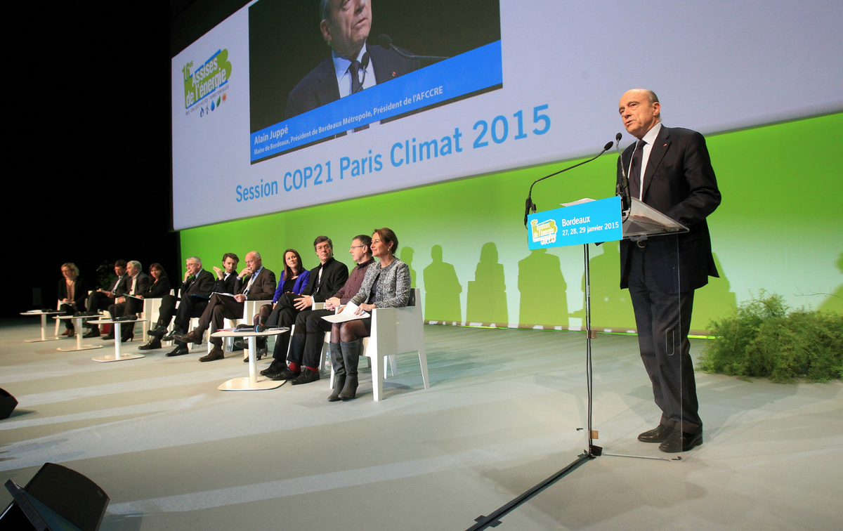 Just hours to go. The world awaits the final document #COP21 #climatechange