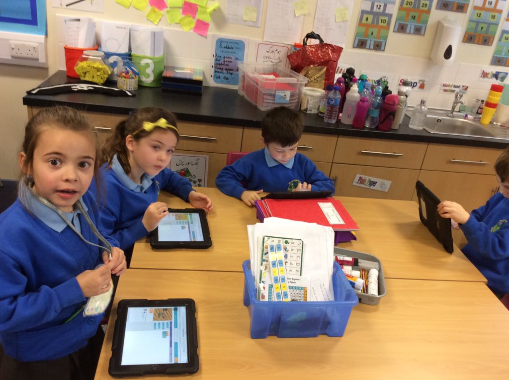 mbk_y2's tweet image. Hour of code #algorithmsarefun #engrossedinlearning #StarWars