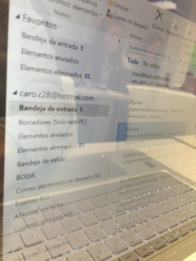 247.000.000.000 son enviados diariamente 😱 #esjost