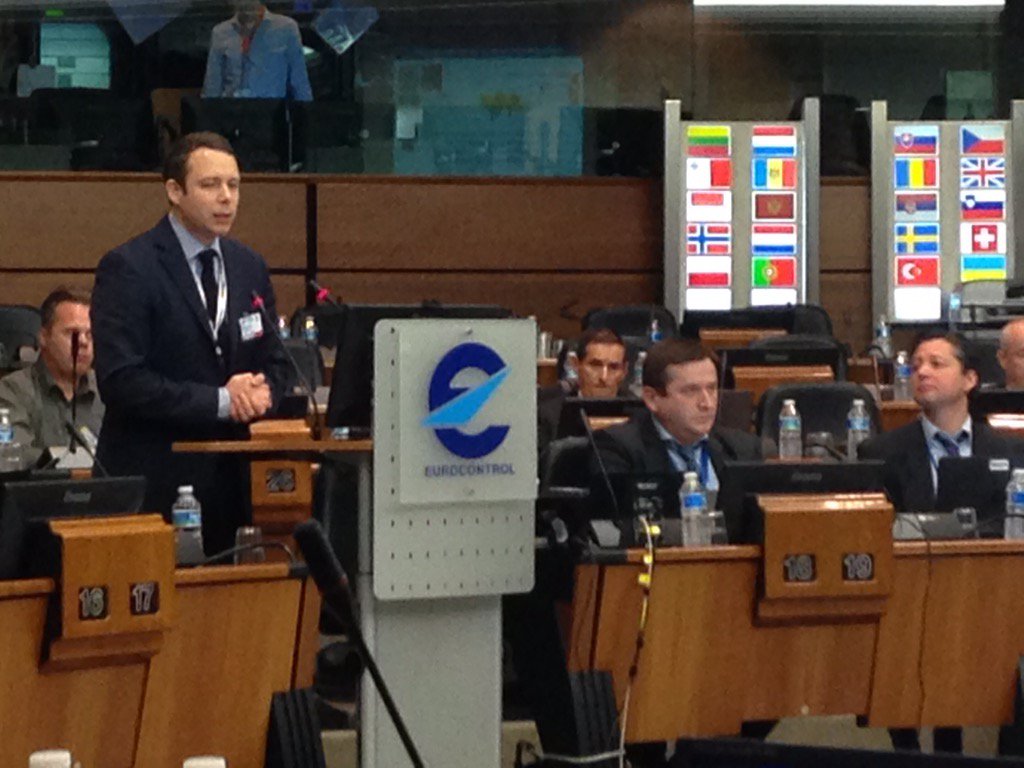 sflakesoftware's tweet image. @alexisbrooker explaining how #swim services can be implemented quickly&amp;amp;cost effectively @SESAR_JU #swimmasterclass