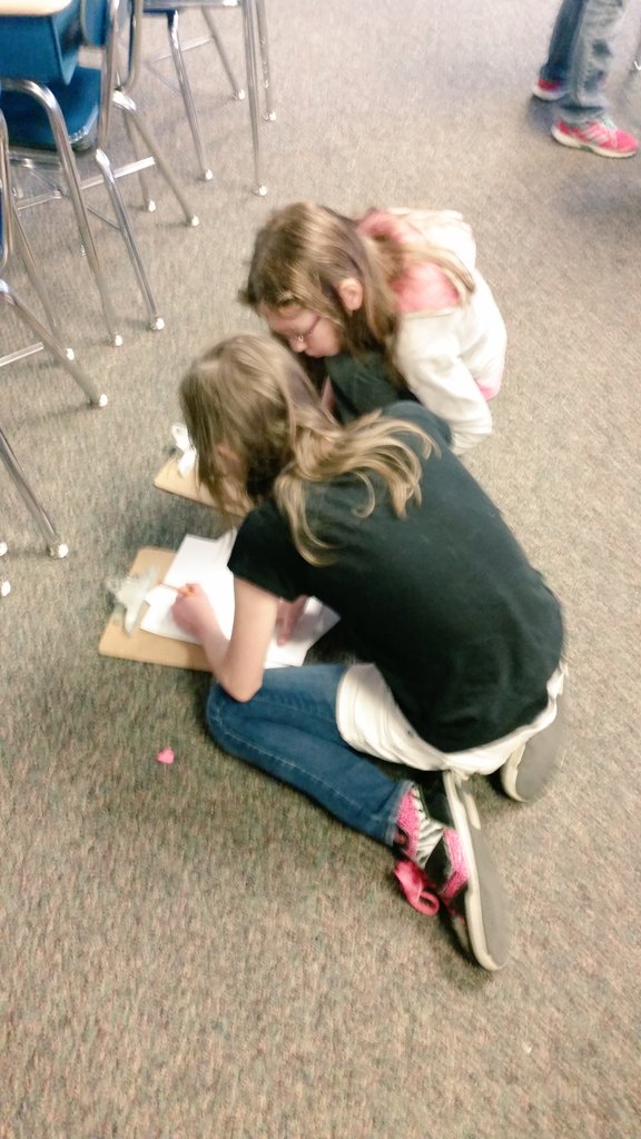 FC2teacher's tweet photo. 2nd grade learning coding from 4th graders!  @mrstrimpey @hourofcode @TheFortFalcons https://t.co/zcXphpmMO5