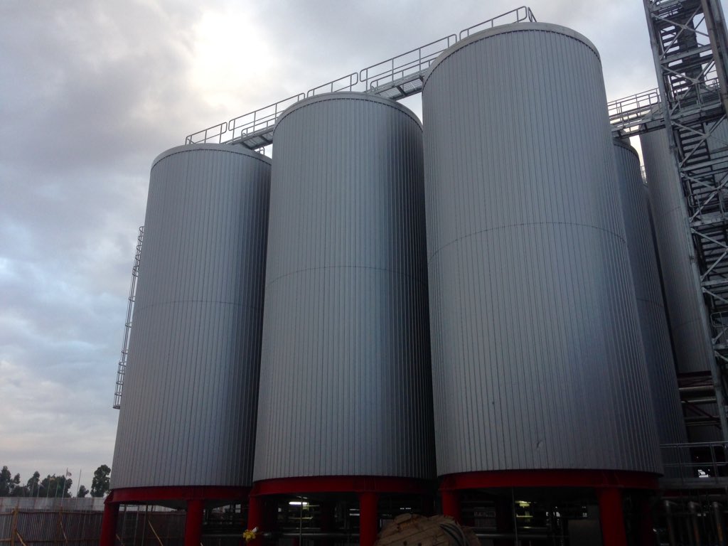 elinevdveen's tweet photo. Visit @Heineken in Kilinto Ethiopia with NL business community @ENLBAnews . Heineken is doubling production by 2017 https://t.co/gi0E76CnVG