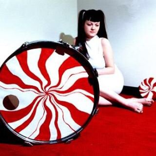 Meg White 

( D, Perc & V of White Stripes)

Happy 41st Birthday!!!

10 Dec 1974

American GarageRevival Drummer 