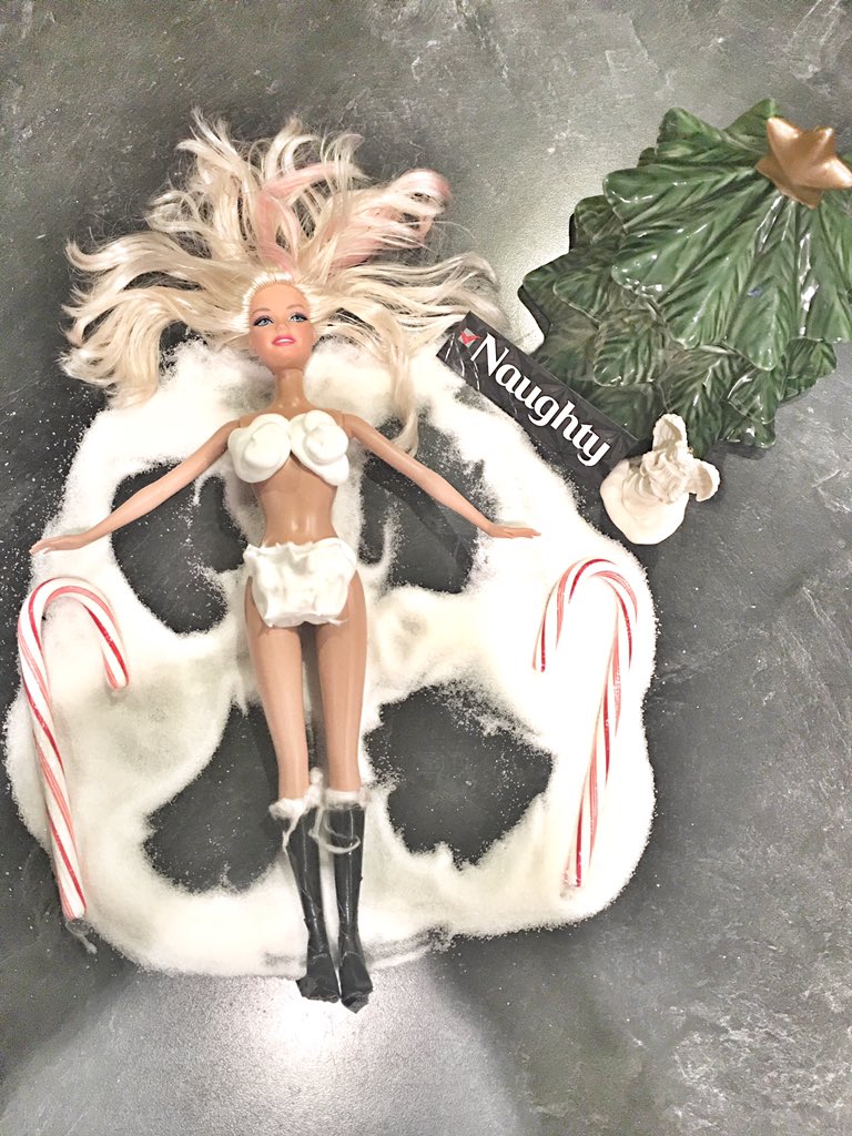 ItsHolidayHolly's tweet photo. #HolidayHolly's Naughty or Nice photoshoot for #SportsIllustrated is underway...she can't wait to make the cover 💅🏼 https://t.co/Wuke3qJbT8