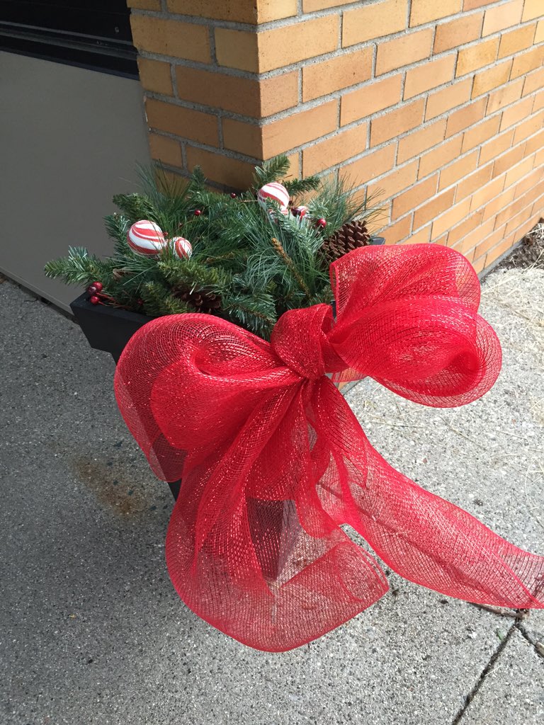 Decorating for the holidays#peachplains