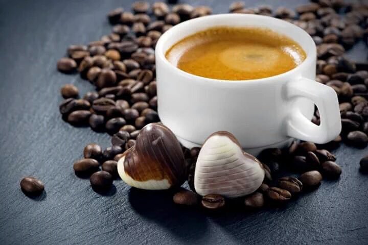 Кофе картинки. Чашка кофе. "На чашечку кофе…?!". Красивый кофе. Кофе обои.