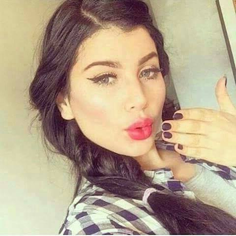 ferymoo15nador's tweet photo. موهبة مغربية تستحق المتابعة⬇
#HananeElKhader ↔ @HananeElKhader 
#عن_بعد
 #عتمة
#فلم_بلا_عنوان
#قتباسات
#صارلي_سنة https://t.co/T2i2wfLCTz