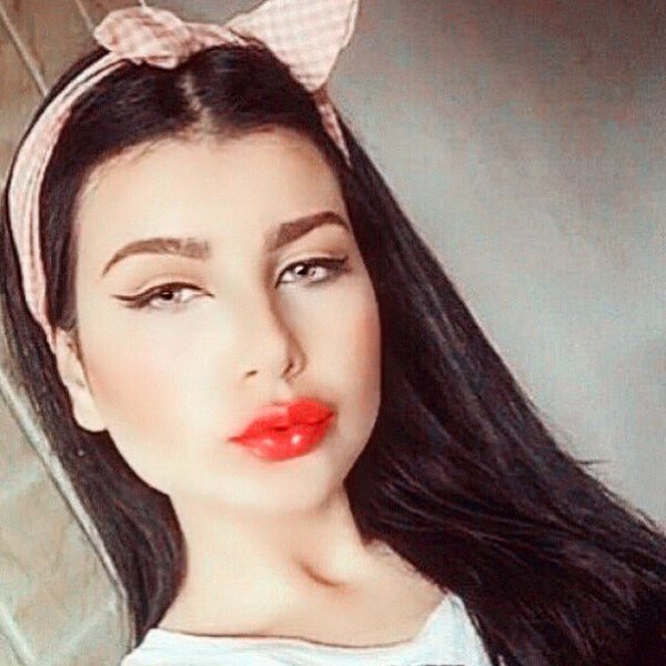 ferymoo15nador's tweet photo. موهبة مغربية تستحق المتابعة⬇
#HananeElKhader ↔ @HananeElKhader 
#عن_بعد
 #عتمة
#فلم_بلا_عنوان
#قتباسات
#صارلي_سنة https://t.co/T2i2wfLCTz