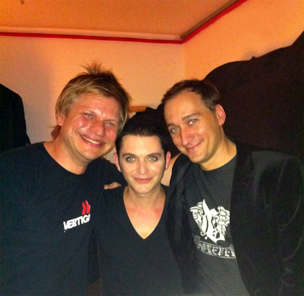 PAULVANDYK \"Happy birthday Brian Molko PLACEBOWORLD 