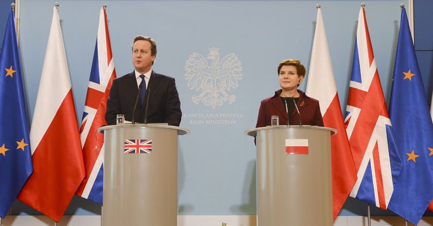 10DowningStreet's tweet image. PM gave a press conference in Poland. He discussed #EUreform, bilateral relations &amp;amp; defence: ow.ly/VHMKR