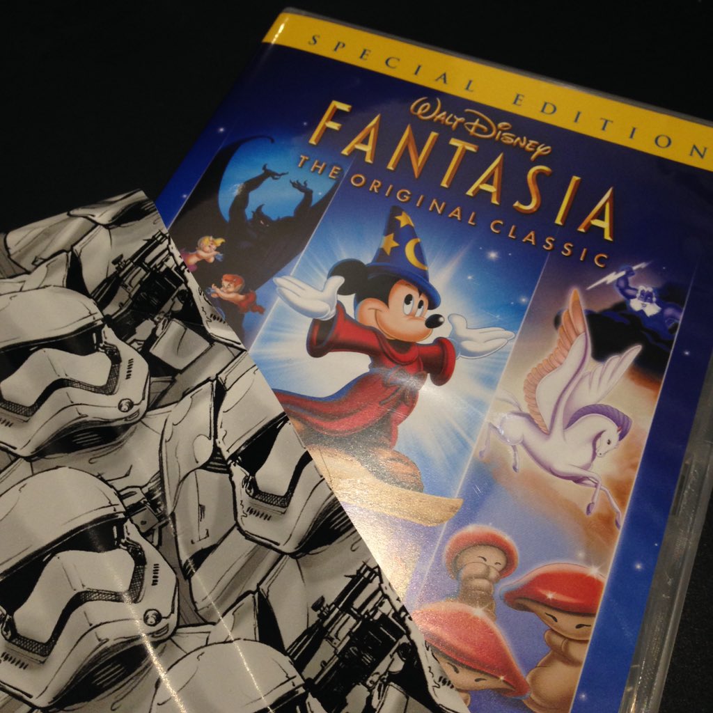 spamoir's tweet image. 16) my lil bro got me the best present ever. Possibly my favourite movie. #SpamFacts