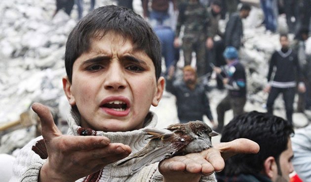 tonyuukuk's tweet image. Ortada insanlar var da
Hakları nerde?
#10AralıkDünyaİnsanHaklarıGünü 'nü
Kutlamak mı gerek,utanmak mı bilemedim!