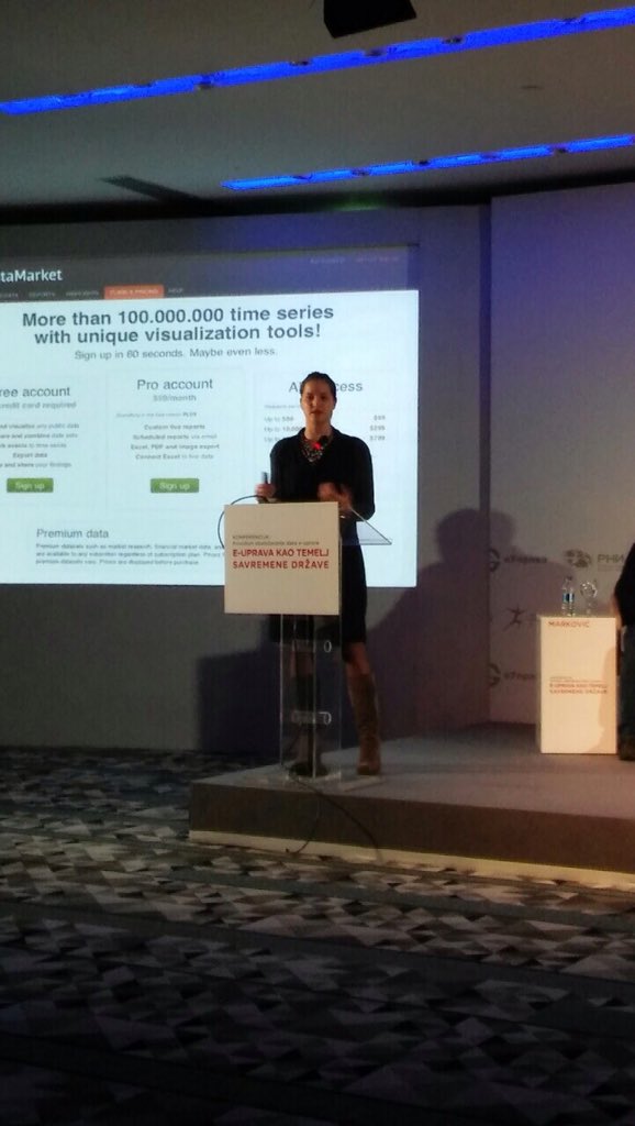 hakatonrs's tweet photo. Naša @zojaku na Danu e-uprave o tome kako #opendata mogu voditi ka kreiranju biznisa. Hvala na pozivu @eDEUprava https://t.co/trtyeqFAjQ