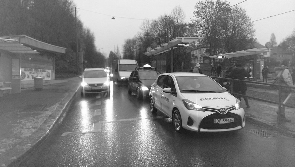 CodeDoktor's tweet image. Hva nytter sykkelfeltet når det brukes av bilene? #sykkelioslo