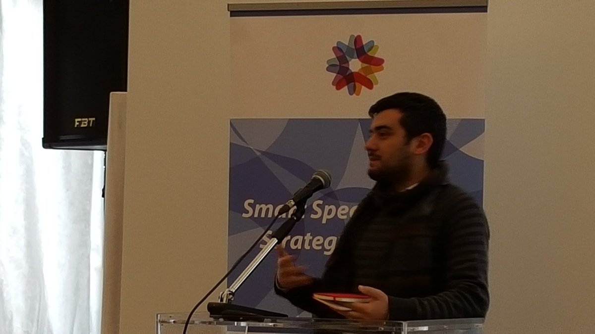 CalabriaInnova1's tweet photo. Continuano gli interventi con Cavarretta di @cnr FDeRango di #Spintel SVena di @Viaggiart @S3calabria https://t.co/KUzfUaxIyR