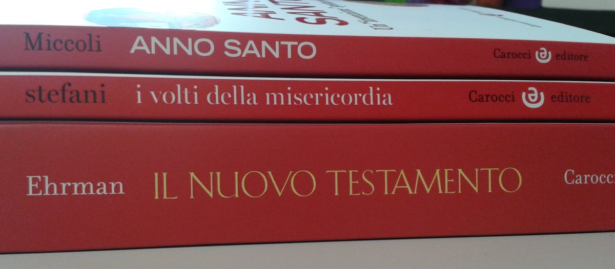 #Giubileo2015: si prevedono file ai musei e nelle chiese. E in fila la compagnia di un libro è quello che ci vuole.