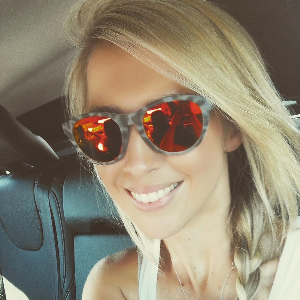 disifensham's tweet image. Love my new @RudyProjectSA sunglasses. Perfect timing for my December holiday! #technicallycool