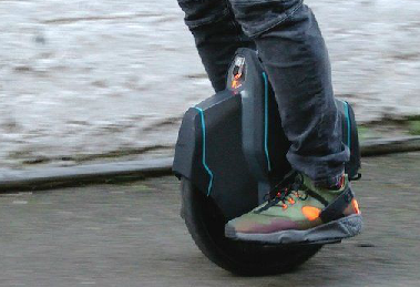 plusm_nus's tweet photo. British-made electric unicycle is hoping to change the way people get around https://t.co/ysz9j84cW6 https://t.co/sneGwu1BOU