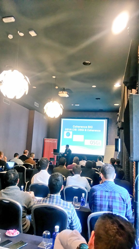 oracle_es's tweet photo. José Luis David nos cuenta cómo utilizan #OracleCoherence en #bbvaCIB https://t.co/9uNKHxH00B