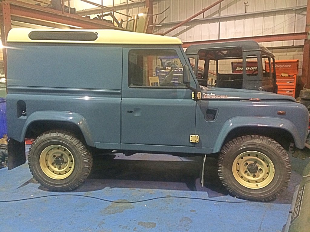 BespokeDefender's tweet image. 2002 90 Td5 County Hard top...A new 1960's/1970's look 👌👌 @BespokeDefender #Defender #Land rover