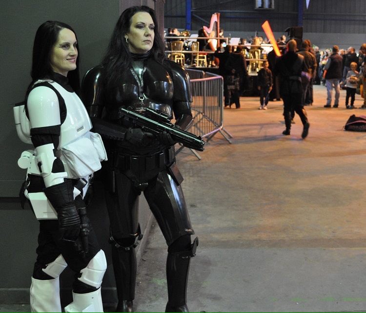 supafem's tweet image. Had a great wknd at 'for the love of the force' @451fem