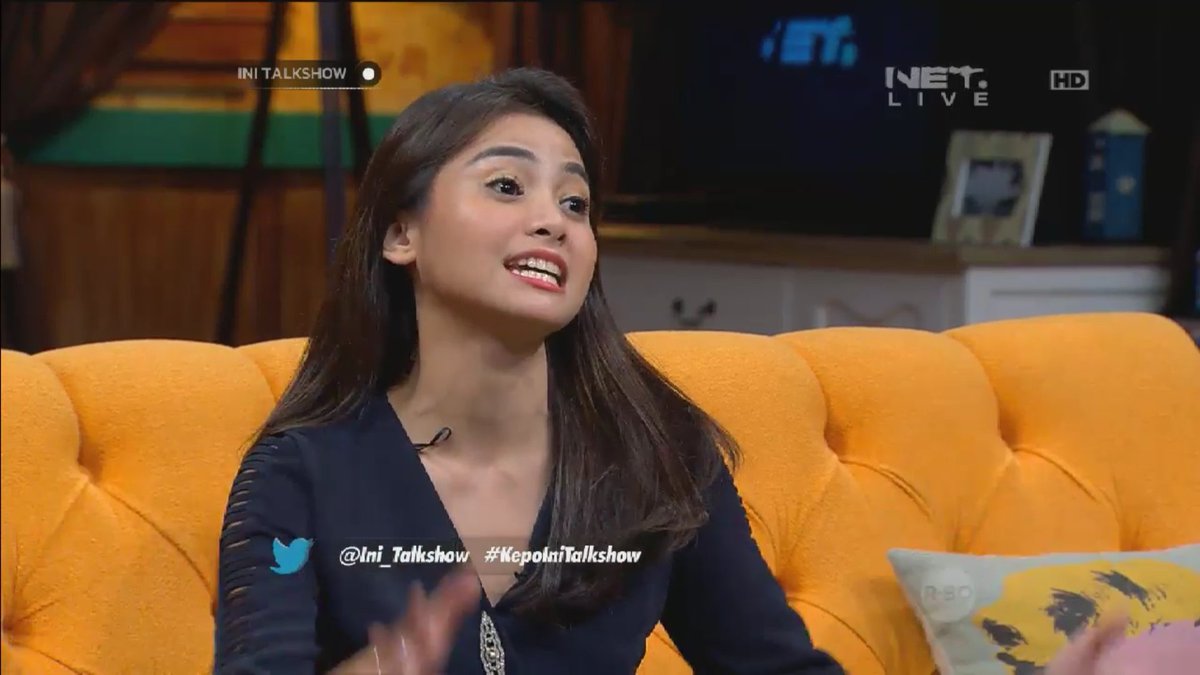 Duosolpet's tweet photo. Makin cantik aja neng @septriasa_acha  @Ini_Talkshow #kepoInitalkshow https://t.co/MSz3mTy6md