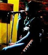 MFMH_ID's tweet photo. Vocalist kita @IccaMelodic muka lapar hahaha #Ngejam #MainBand #IniMusikKita MFMH #Indie #FromBandungID https://t.co/RRtS2Q4IbD