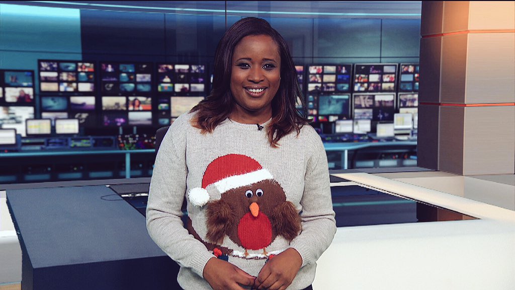 CharleneWhite's tweet photo. RT this pic &amp; @Truprint will donate £1 to #TextSanta. Supporting great charities. V cool! #TextSantaTruprintSelfie https://t.co/qJP1LiOQYY
