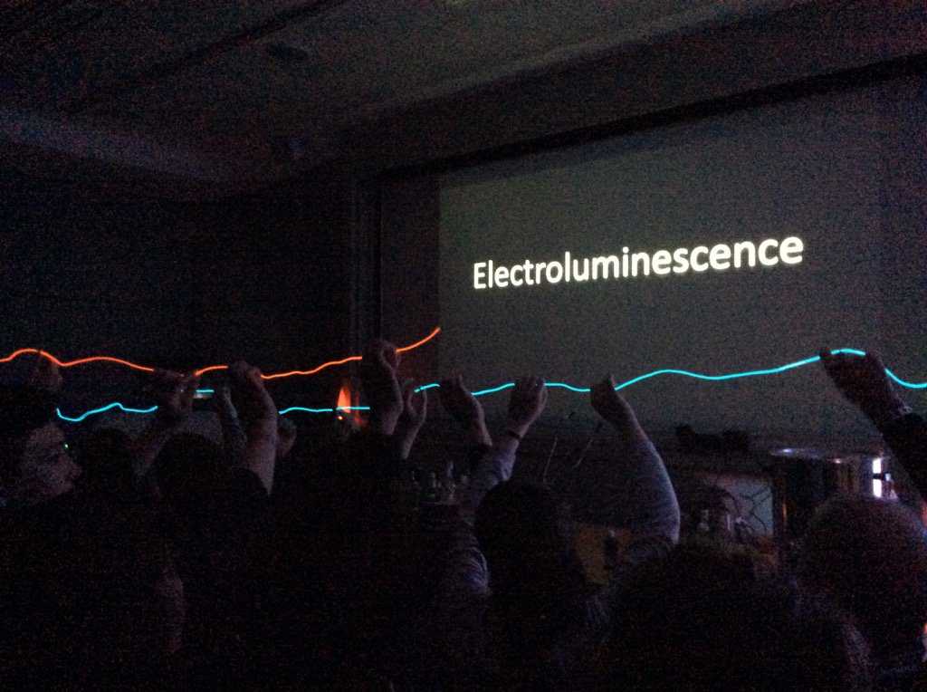 SoJ_BCU's tweet image. A super #Christmaslecture with #RichardTaylor today @SoJ_BCU #luminescence #audienceparticipation