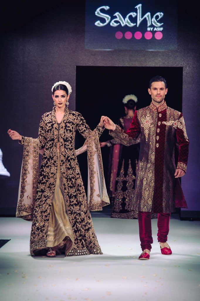 AsianaTV's tweet photo. #ABS2015: Decadent designs by Sache for couples who want to compliment eachother. How adorbs are Rayhaan&amp;Inaaya!😍 https://t.co/Z9AkoWnDM5