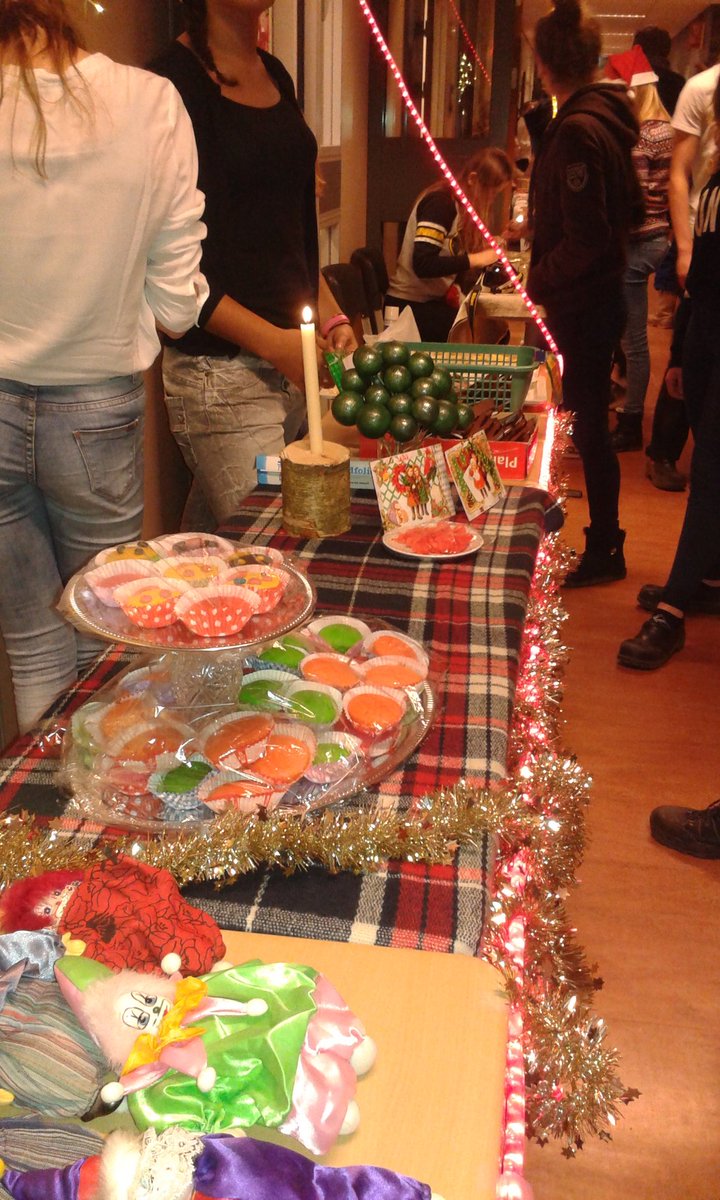 Bijna klaar voor de #kerstmarkt : vanaf 16.00 uur welkom