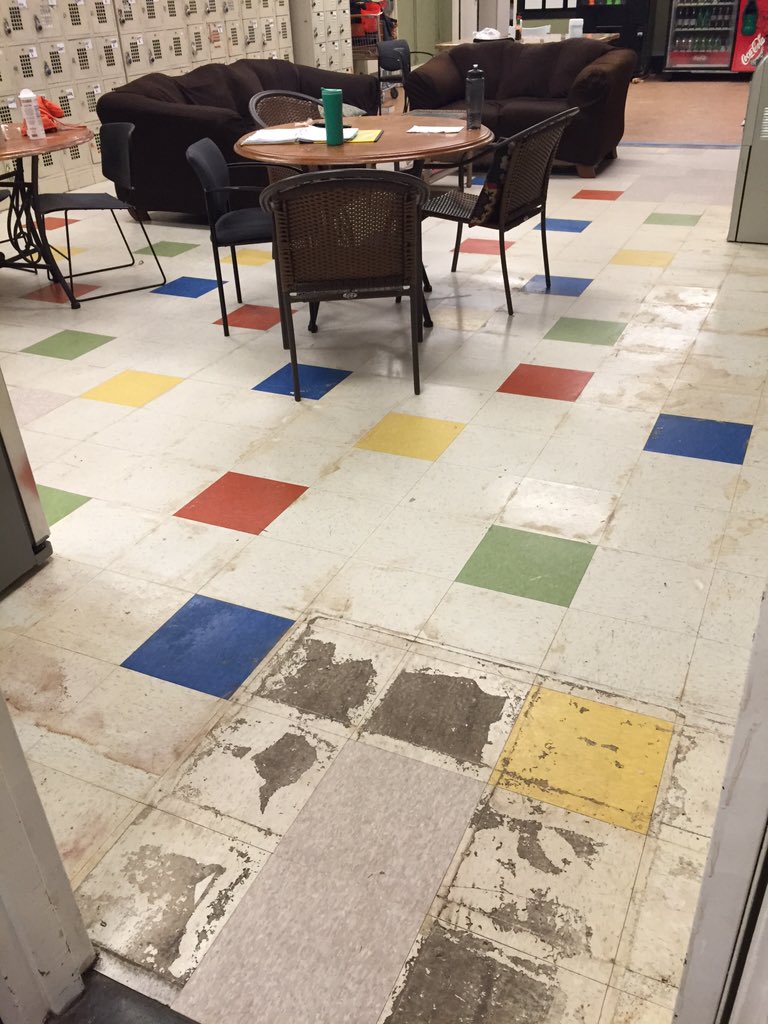 At one point - this was the floor in the break room at 3616 - hooray for remodels @THDBecky31 <a href="/mwalker015/">Michelle Walker</a>