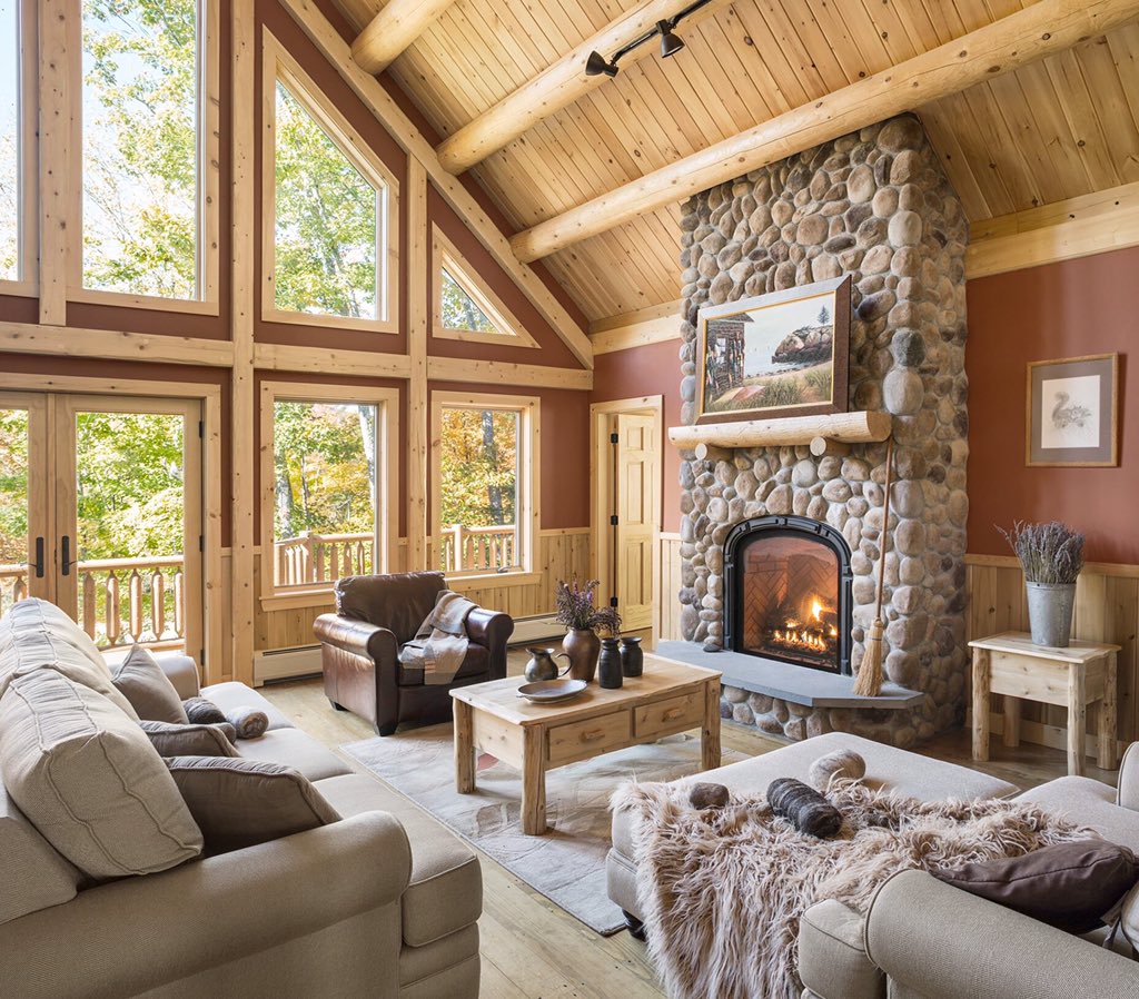 KatahdinHomes's tweet photo. Check out the great room in this recently completed @sundayriver ski lodge in western Maine! https://t.co/DZcEOvqtVv