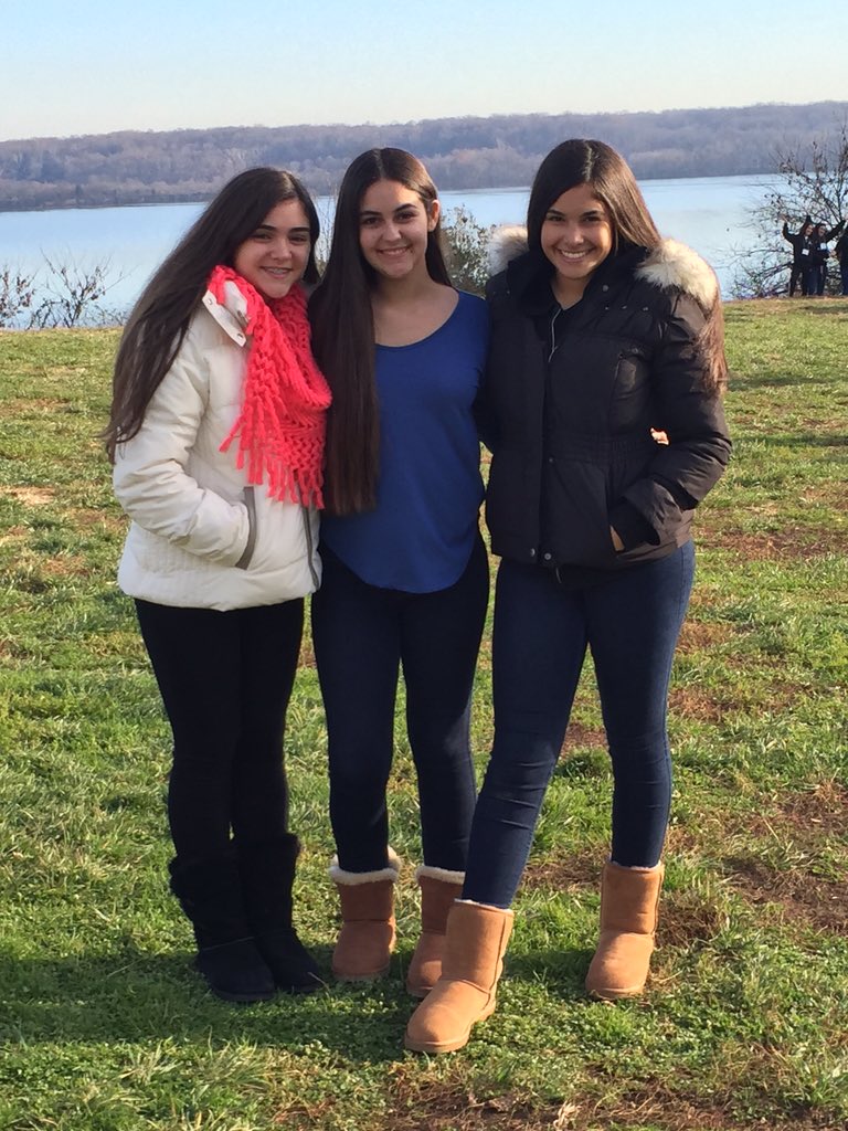 miavruiz's tweet photo. I'm going to miss this💙 #DCtrip15 https://t.co/mPpFV9DVX3