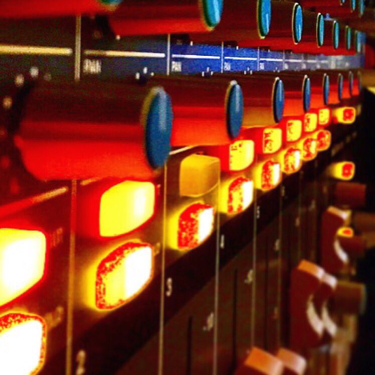 dbe_grp's tweet photo. "Slow down son ya killin em, the buttons on the SSL board are starting to melt.."
🔥
"Let the m*********er burn then" https://t.co/RpYv7FQAti