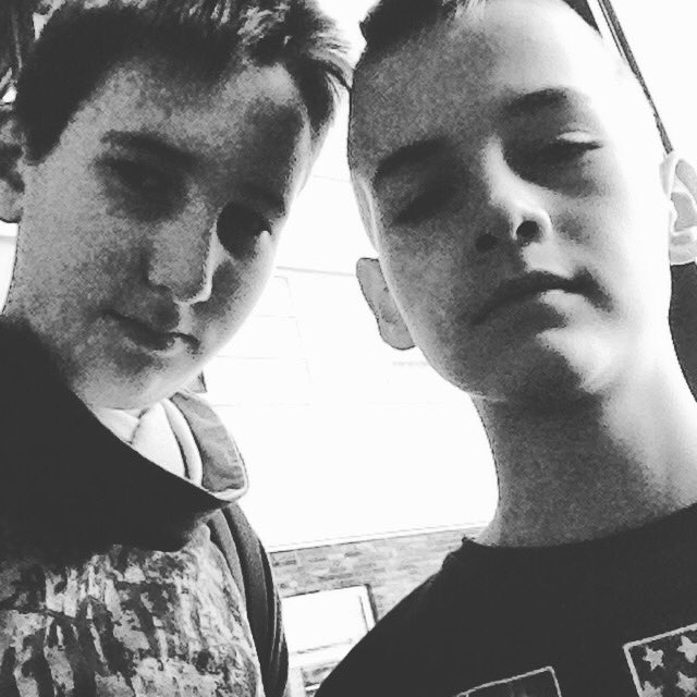 Aan het net op school maar nu thuis