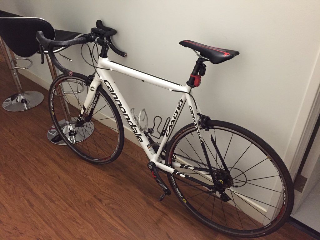 stravaray's tweet photo. Raining in SF. Riding will have to wait but the Office Bike is ready for action! https://t.co/Ul8YfCVxXR