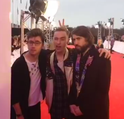 YearsScreencaps's tweet image. Red carpet #BBCMusicAwards 2015