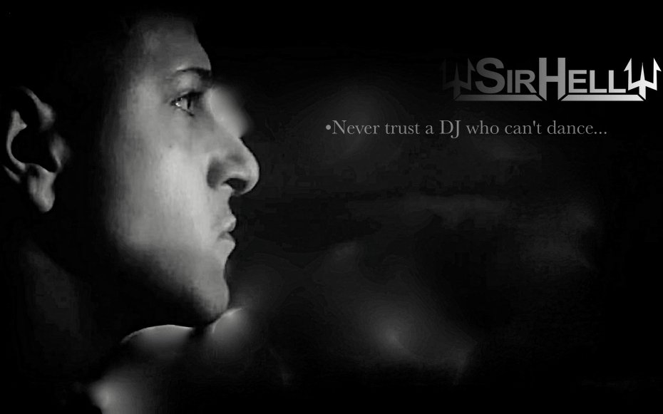 SirHellOfficial's tweet photo. DEVI AMARE PER POTER SUONARE..
#SirHell #EDM #music #Ableton #blackandwhitephotography #likeaboss https://t.co/8m6o5ZYLz8