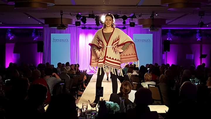 Think_AV's tweet image. Swing into the holidays in style #fashionshow #portlandevents #eventlife #lighting #events #theMAC #thinkav #PDX