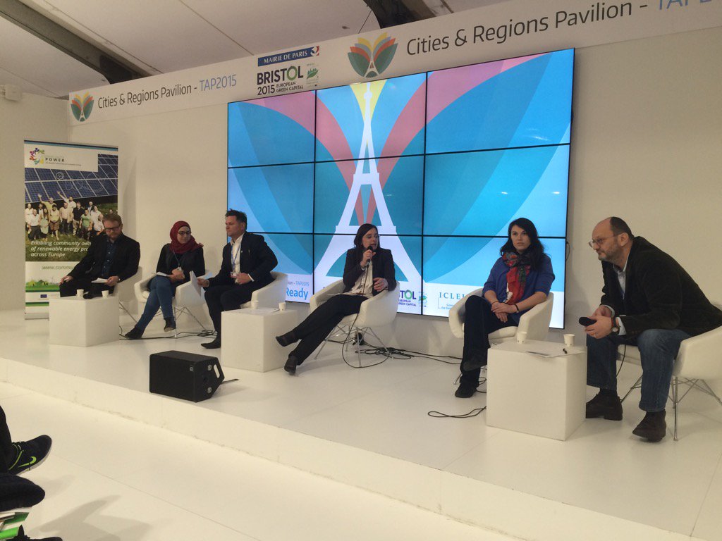 SomervellD's tweet photo. Co-Power session on role of LAs District Energy #COP21 @ICLEI "needs self-organising capacity" + Council support! https://t.co/xmmoVqUwLd