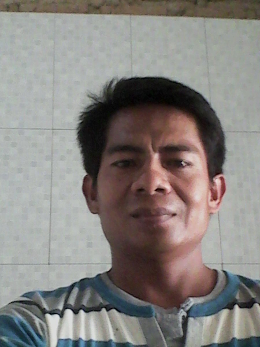 supoyo14's tweet photo. Tetap tersenyum walau hati sedih https://t.co/81ty2N9zjD